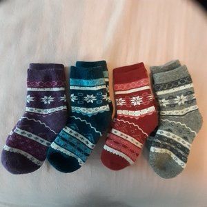 BRAND NEW NEVER WORN – 4-PACK WOOL SOCKS – U.S. SHOE SIZE 1,5-2
